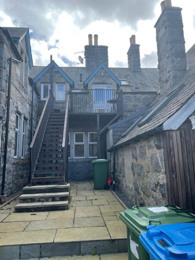 Newsagents Flat Leilighet Lairg Eksteriør bilde